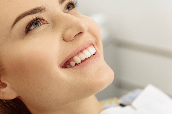 Cosmetic Dentistry Solutions With Composite Bonding